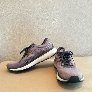 Brooks Ghost 13 Purple Women’s Running Shoes Size 10